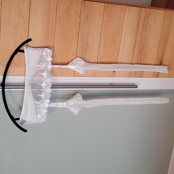 Axami bra and garter set - Picture 2 of 8